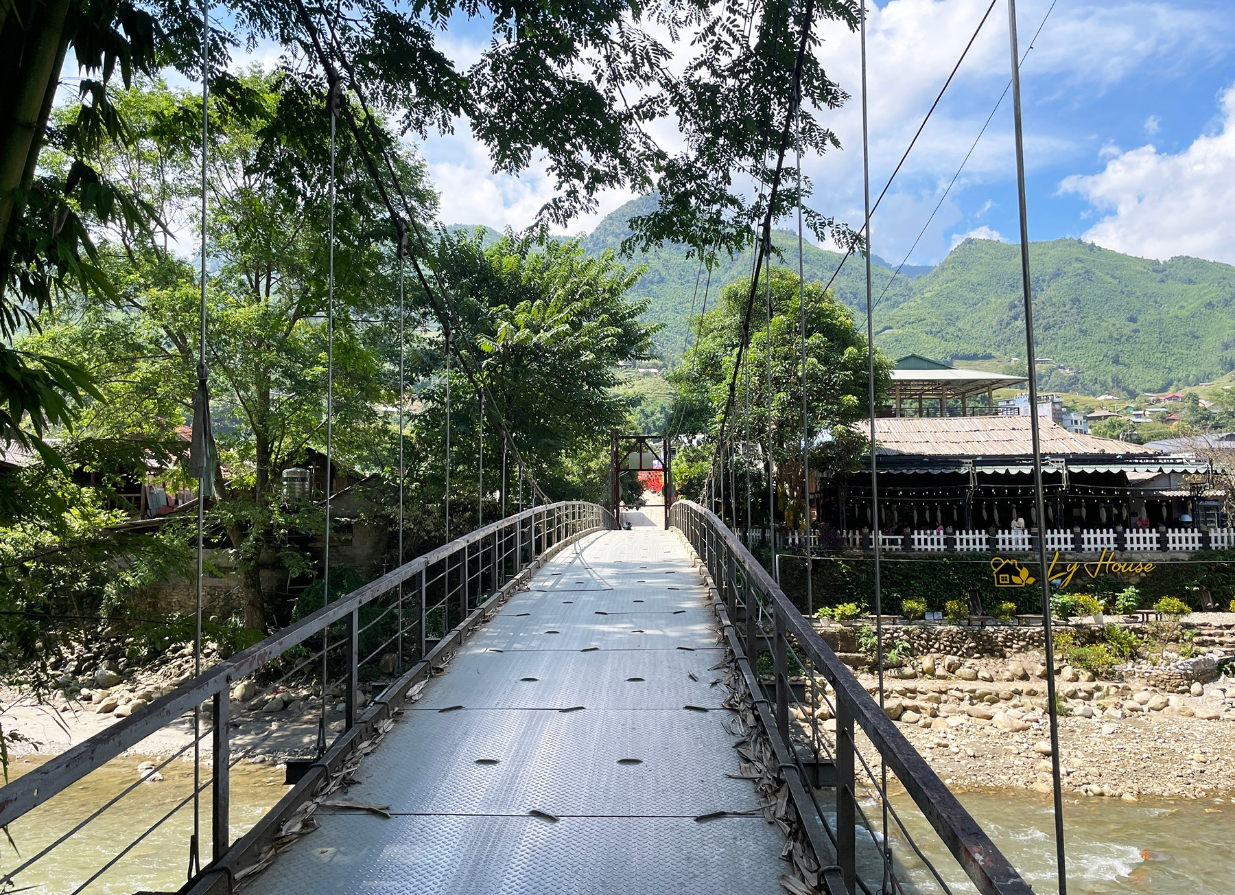 1-Day Sapa Trekking Tour to Cat Cat, San Sa Ho, Y Linh Ho Mong, Lao Chai San & Ta Van